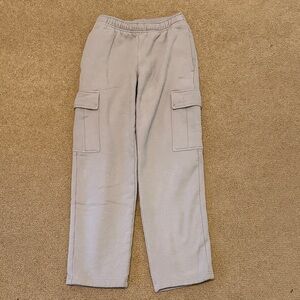 Aritzia Light Gray Cargo sweatpants
